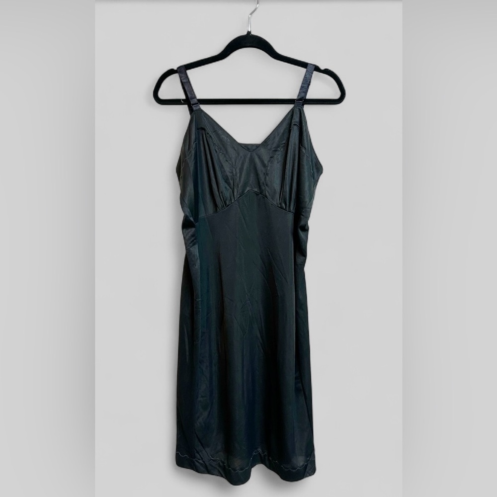 Vintage Movie Star Black Full Slip USA Chemise Size 42 XL 1XL